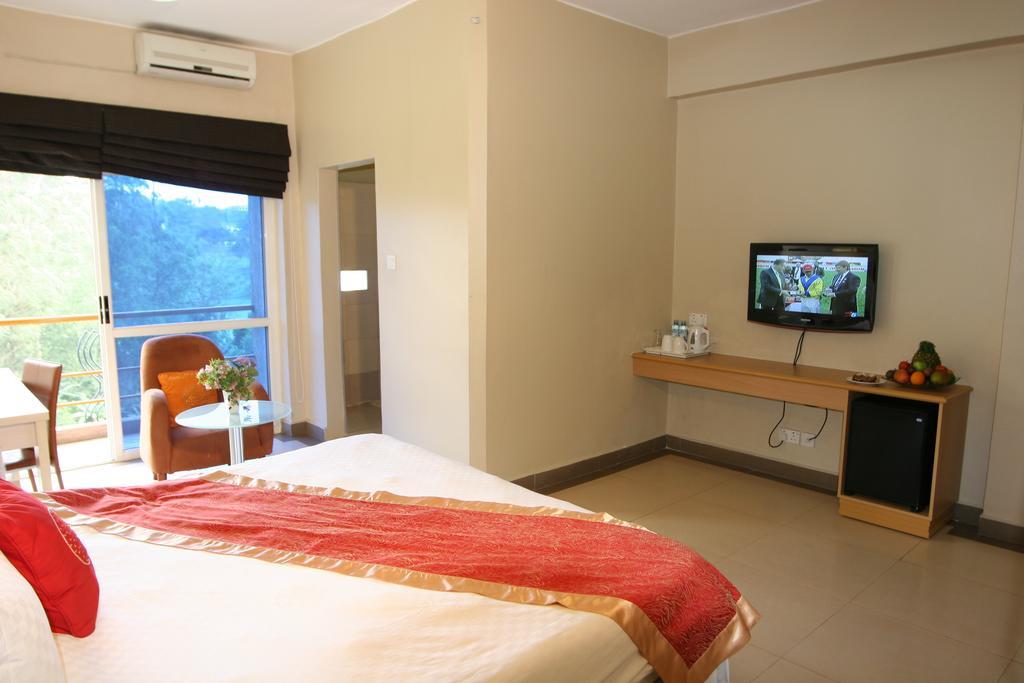 Metropole Hotel Kampala Room photo